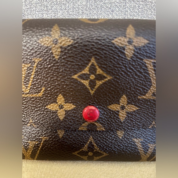 Louis Vuitton Emilie Wallet - Picture 4 of 8